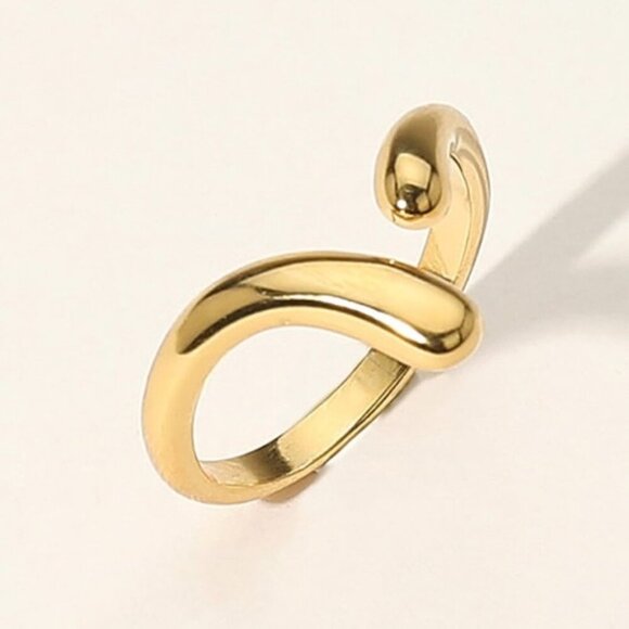 ❌SOLD OUT❌ GOLD STAINLESS STEEL CURVED OPEN BAND RING - Picture 1 of 1